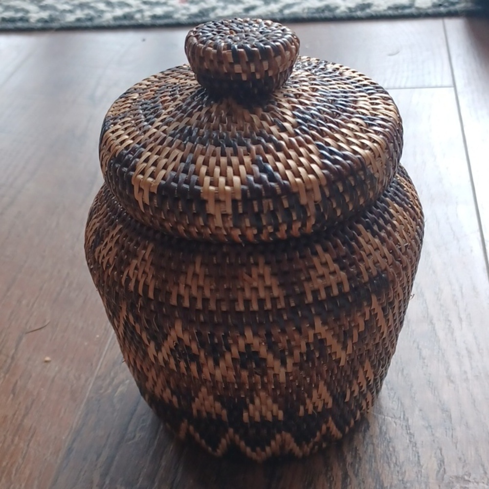 Box Rattan - Handmade Ethnic Mangyan of The Philippines Spice Box